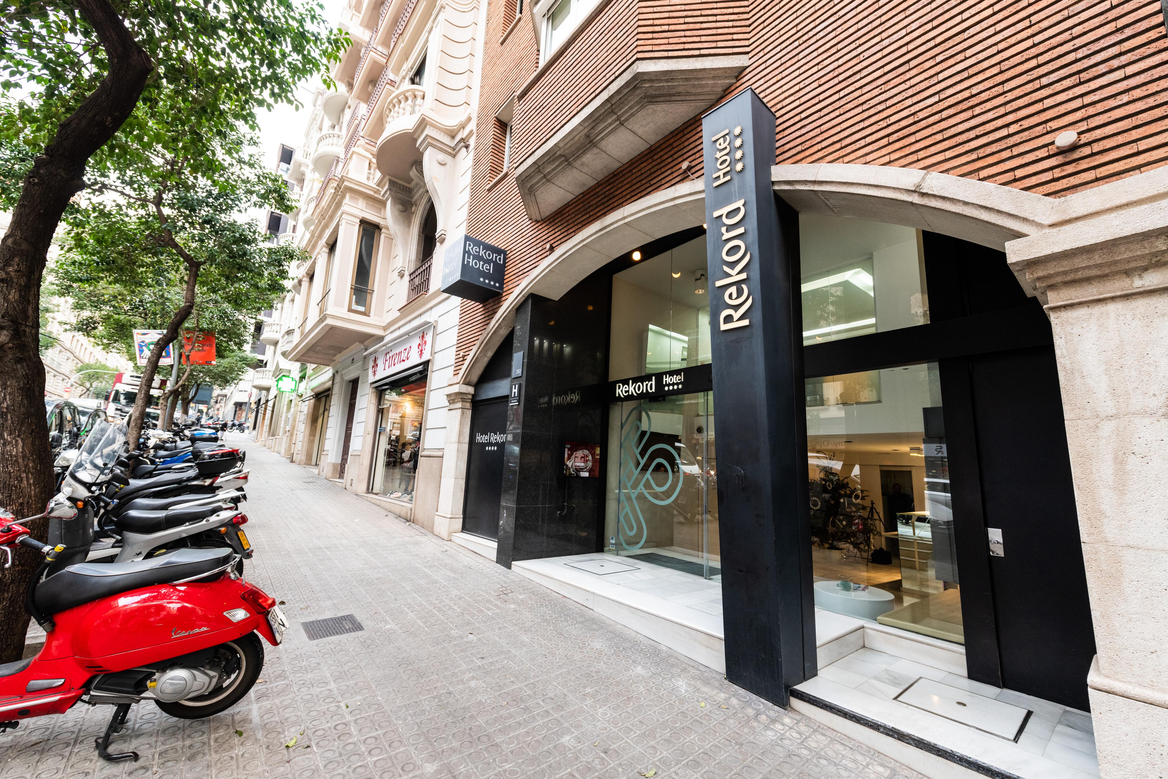 Atenea Rekord Suites Barcelona — Photos 2